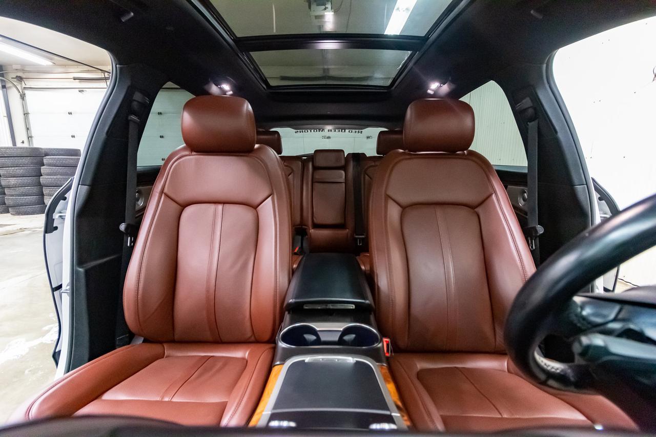 2016 Lincoln MKX AWD Reserve Leather Roof Nav BCam Red Deer AB