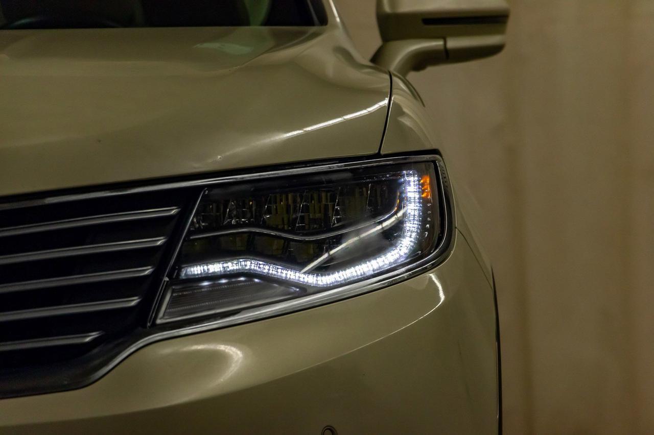 2016 Lincoln MKX AWD Reserve Leather Roof Nav Red Deer AB