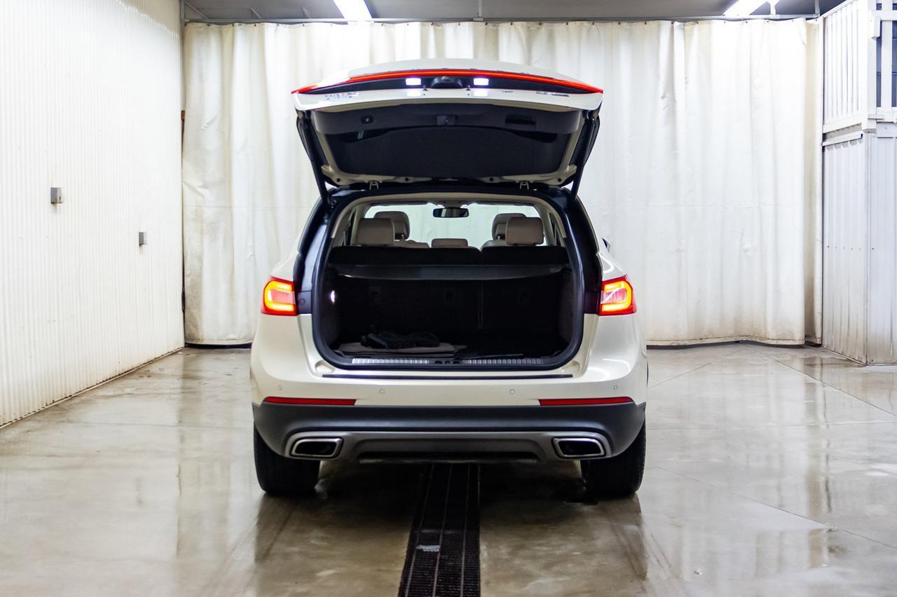 2016 Lincoln MKX AWD Reserve Leather Roof Nav Red Deer AB