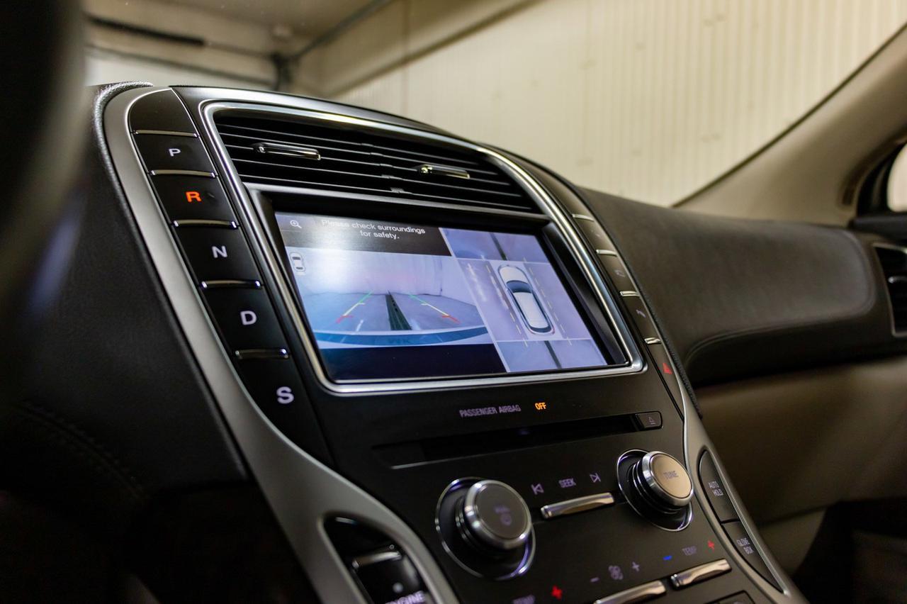 2016 Lincoln MKX AWD Reserve Leather Roof Nav Red Deer AB