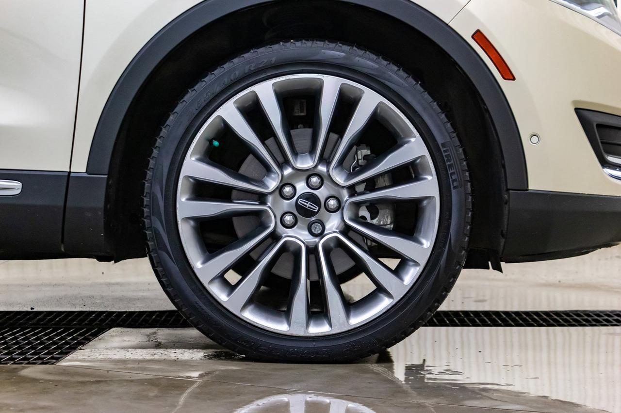 2016 Lincoln MKX AWD Reserve Leather Roof Nav Red Deer AB