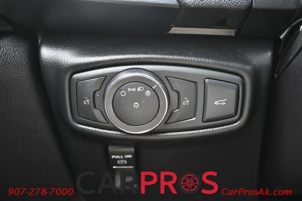 2016 Lincoln MKX Reserve - AWD - Climate, Technology & Driver Assist Pkg - Auto Start - Power Heated & Cooled Leather Seats - Heated Steering Wheel - Adaptive Cruise Control - Navigation - Panoramic Vista Roof - Blind Spot & Lane Keep Assist - Back Up Camera Anchorage AK