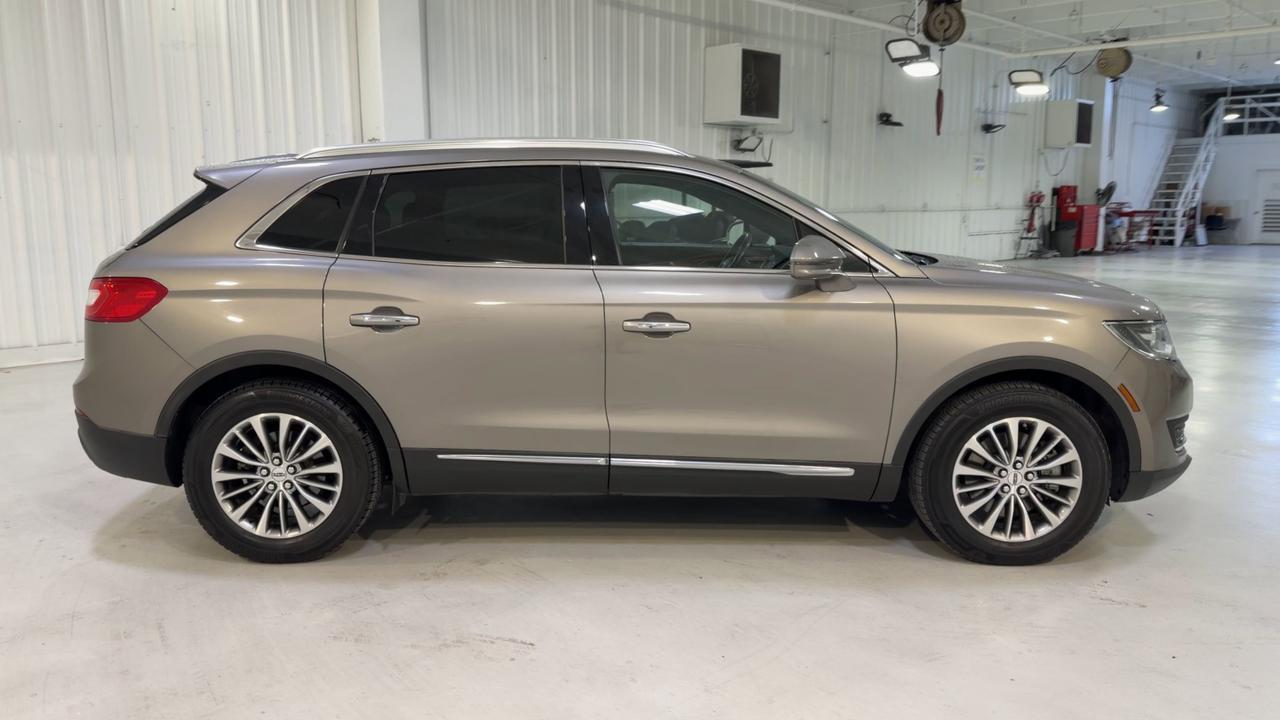 2016 Lincoln MKX Select