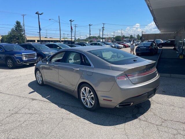 2016 Lincoln MKZ