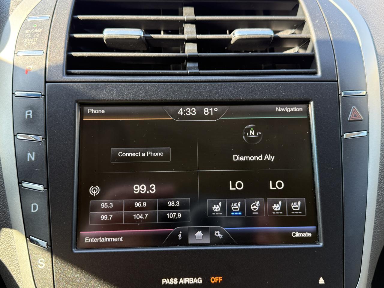 2016 Lincoln MKZ Base photo 8