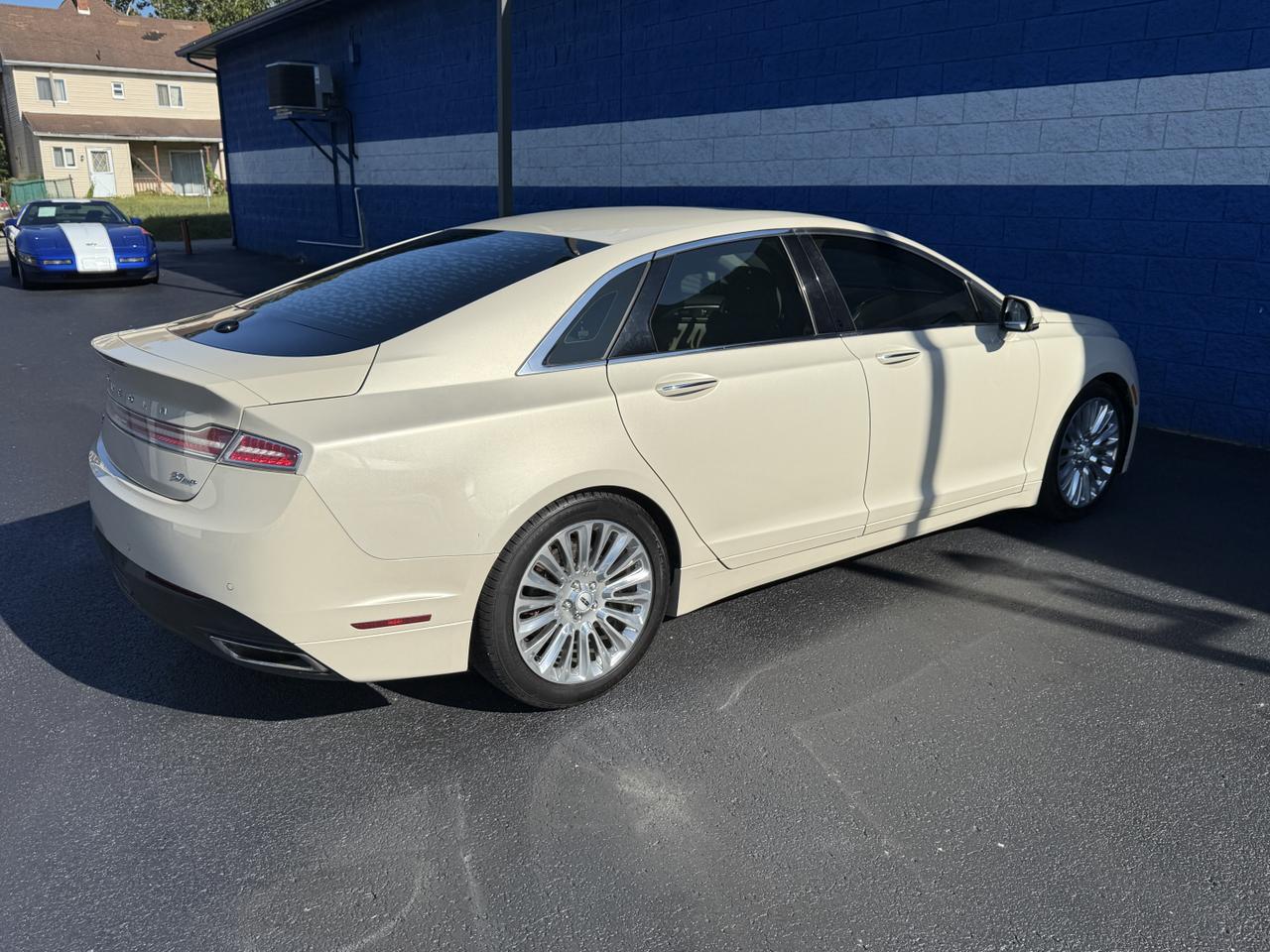 2016 Lincoln MKZ Base photo 20