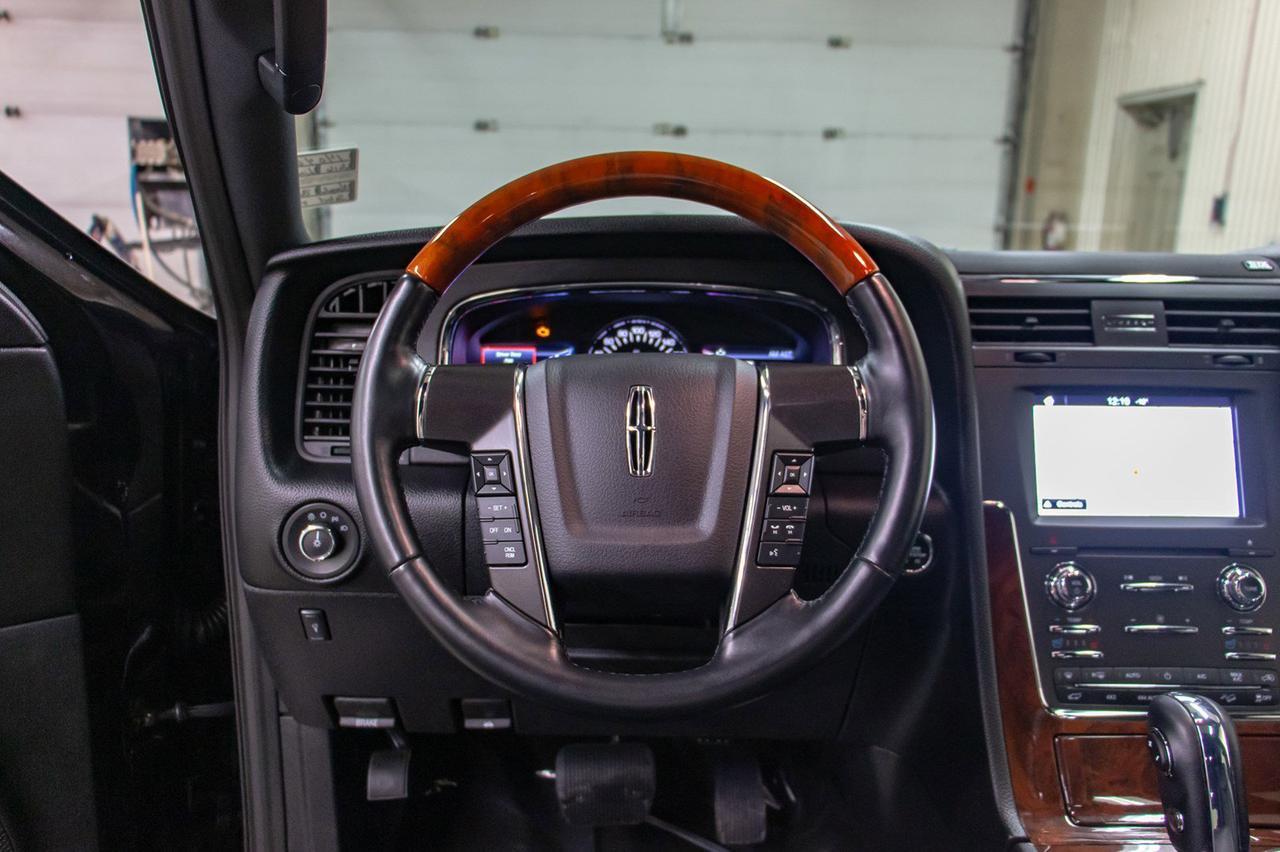 2016 Lincoln Navigator AWD Select Leather Roof Nav Red Deer AB