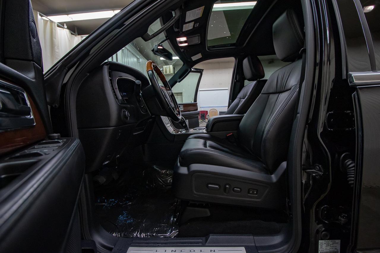 2016 Lincoln Navigator AWD Select Leather Roof Nav Red Deer AB