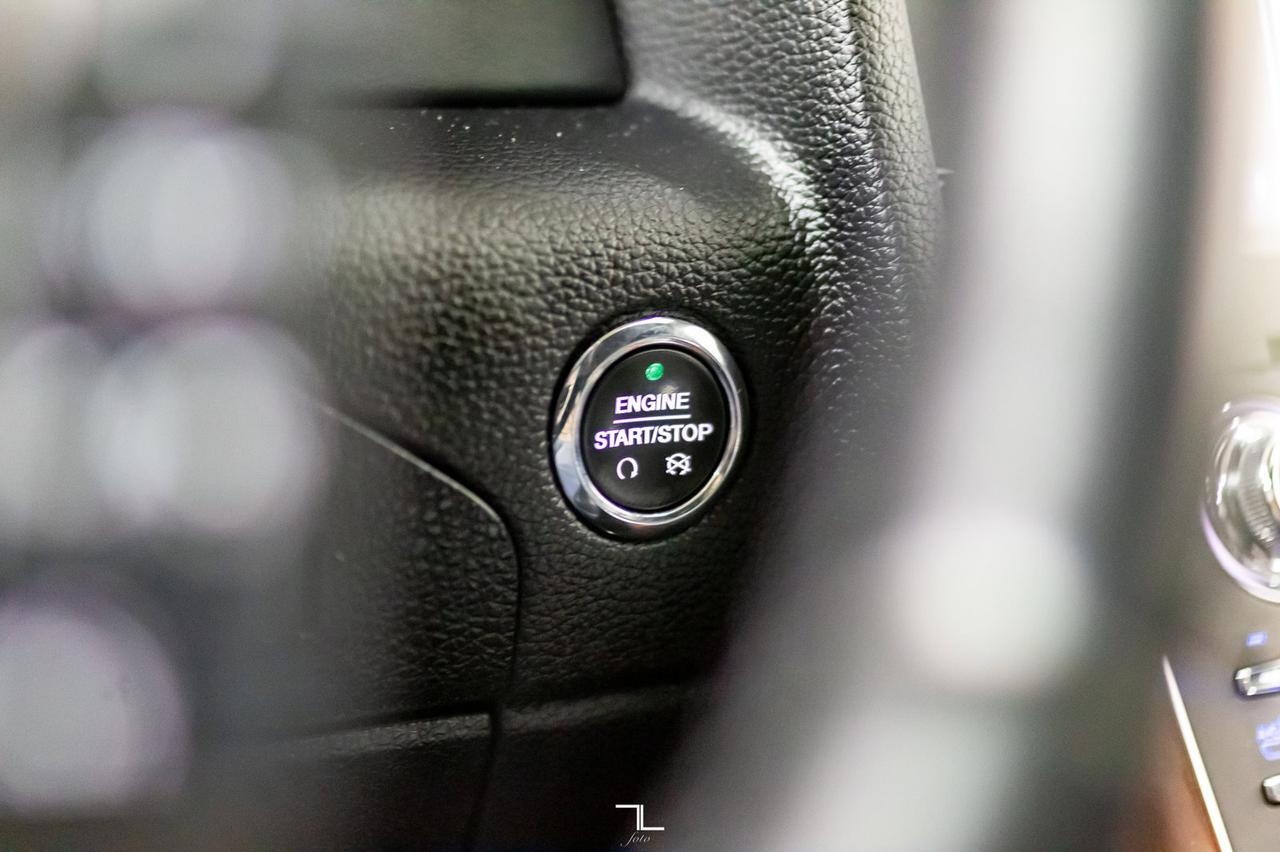 2016 Lincoln Navigator L AWD Select Leather Roof Nav BCam Red Deer AB