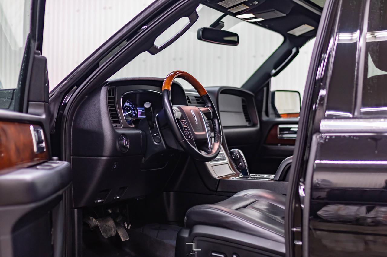 2016 Lincoln Navigator L AWD Select Leather Roof Nav BCam Red Deer AB