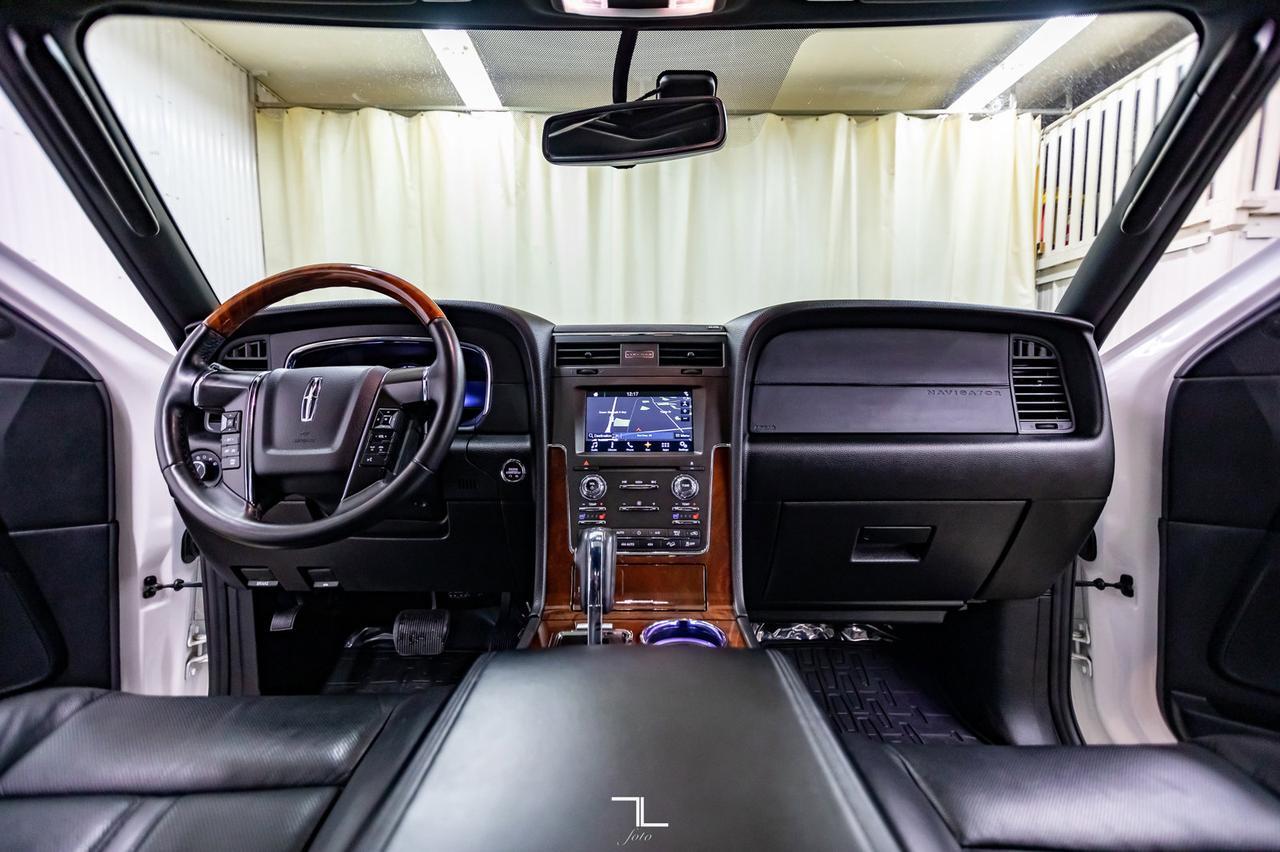 2016 Lincoln Navigator L AWD Select Leather Roof Nav BCam Red Deer AB