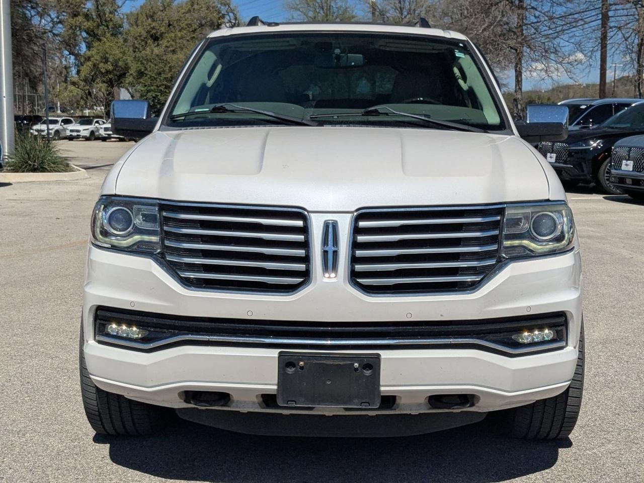 2016 Lincoln Navigator Select