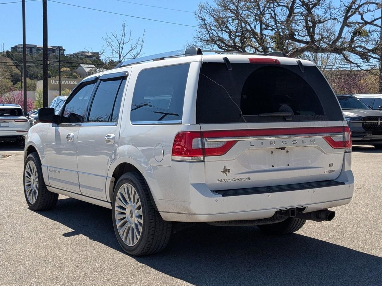 2016 Lincoln Navigator Select