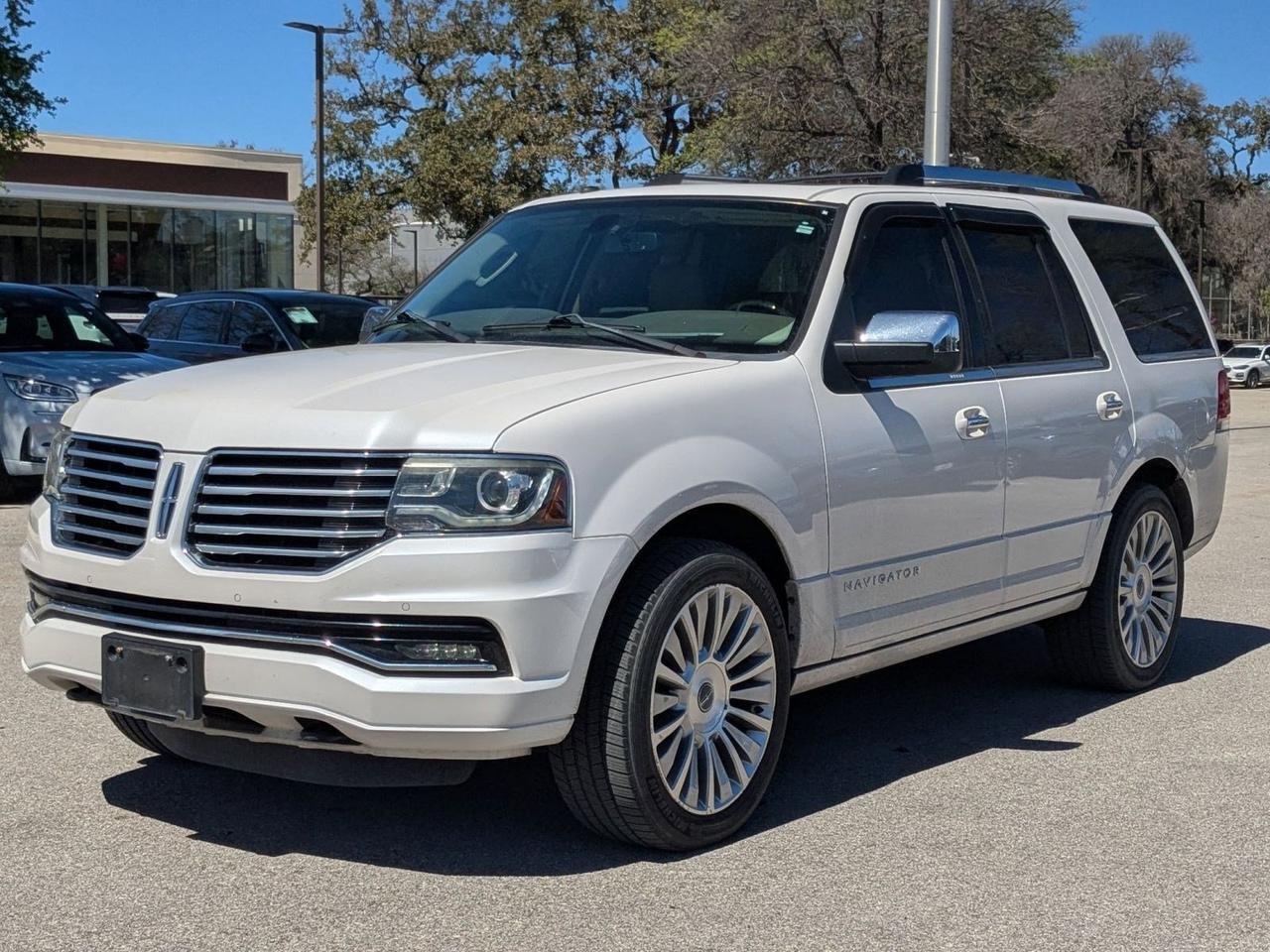 2016 Lincoln Navigator Select