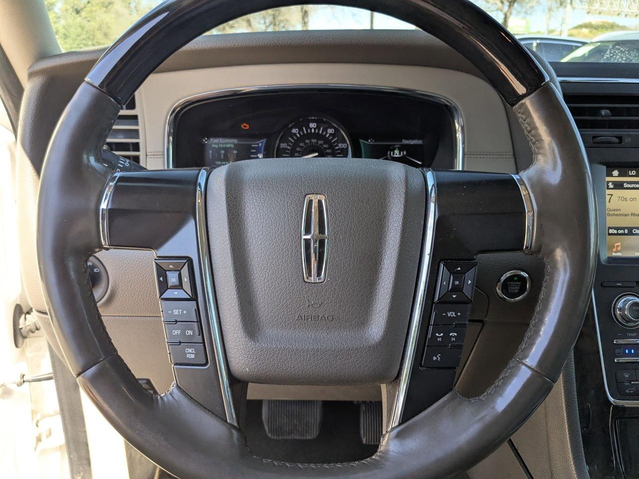 2016 Lincoln Navigator Select