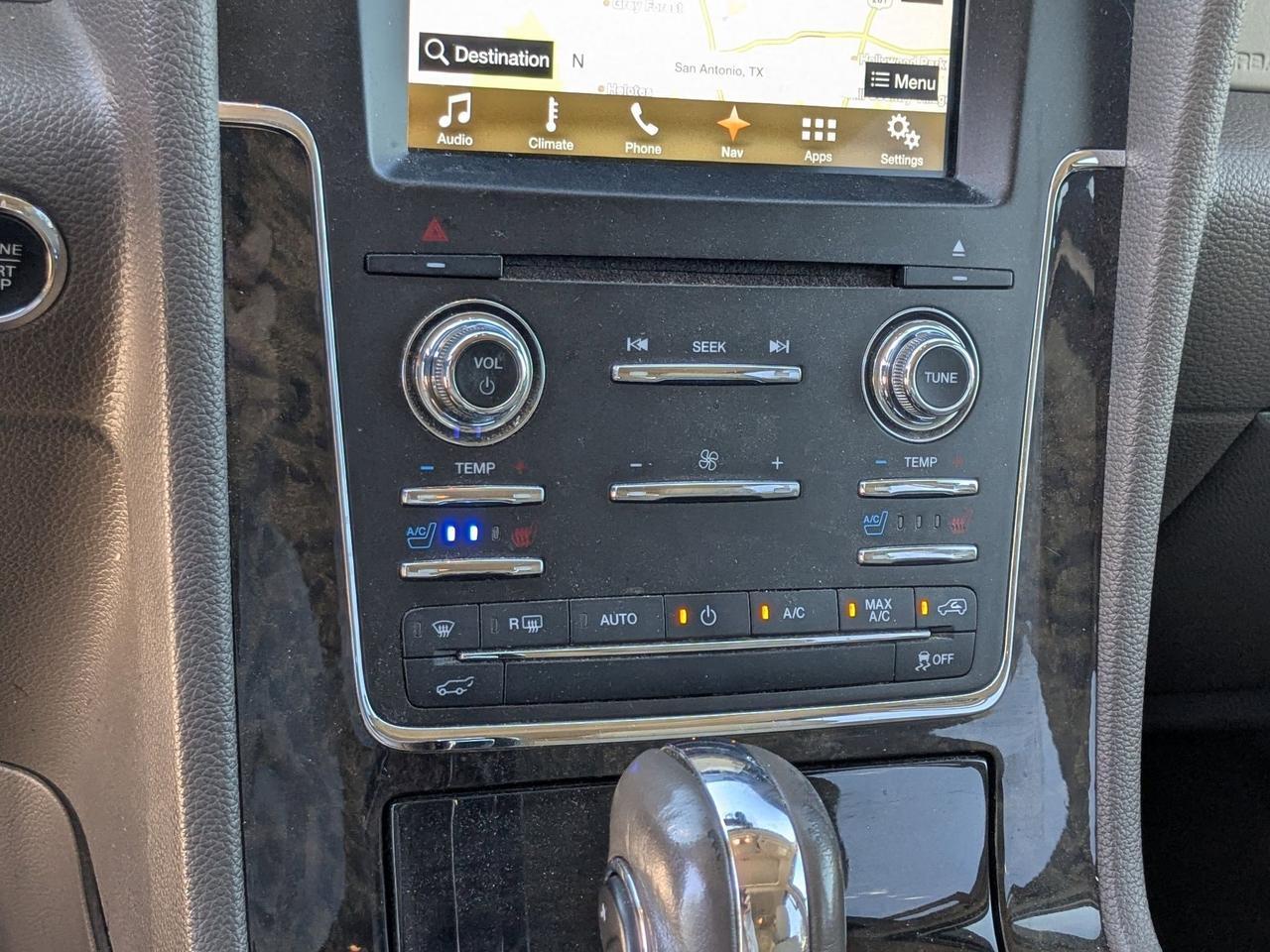 2016 Lincoln Navigator Select