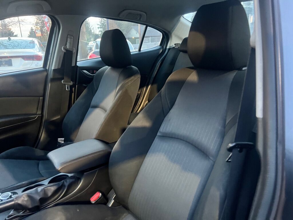2016 MAZDA MAZDA3 I SPORT Des Moines WA