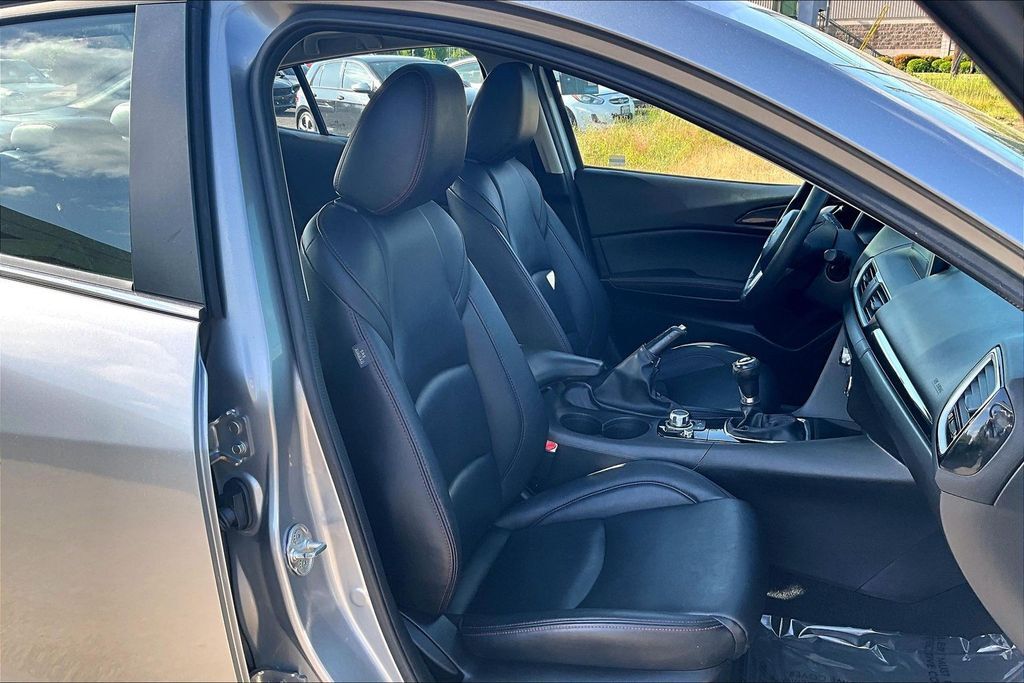 2016 MAZDA Mazda3 i Grand Touring OR