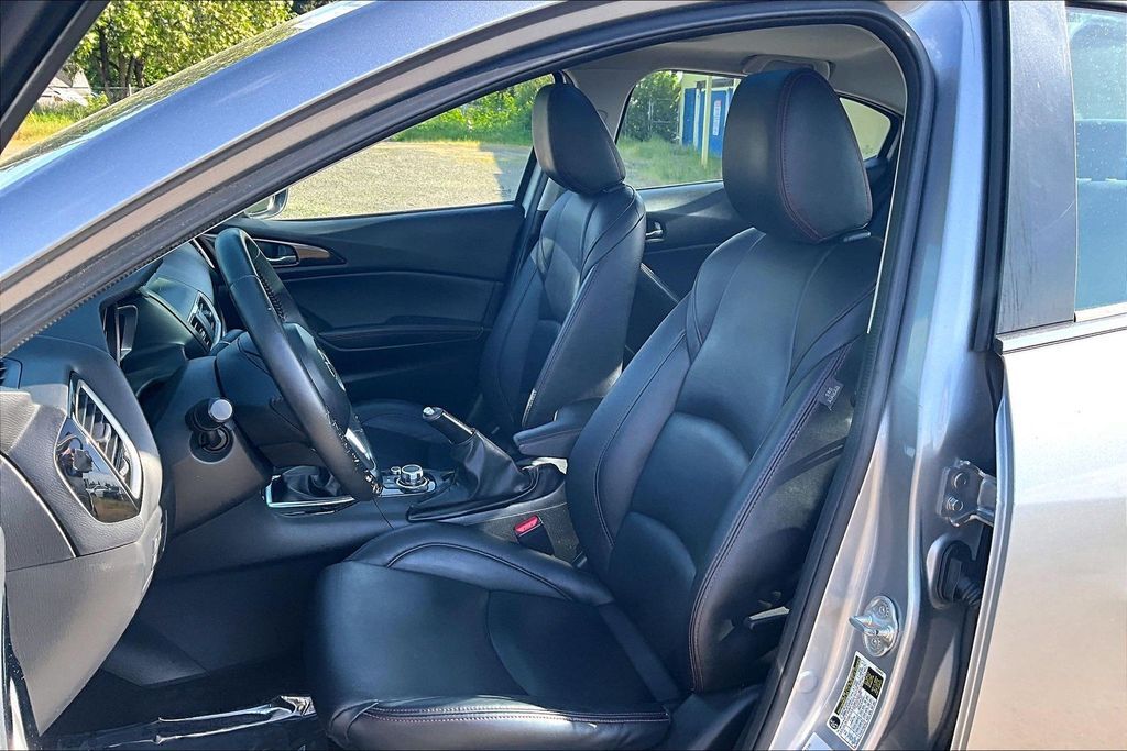 2016 MAZDA Mazda3 i Grand Touring OR