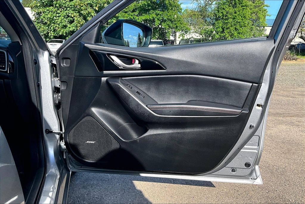 2016 MAZDA Mazda3 i Grand Touring OR