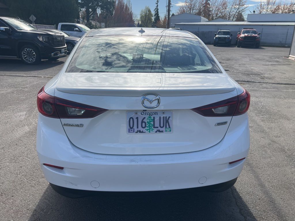 2016 MAZDA Mazda3 i Touring Milwaukie OR