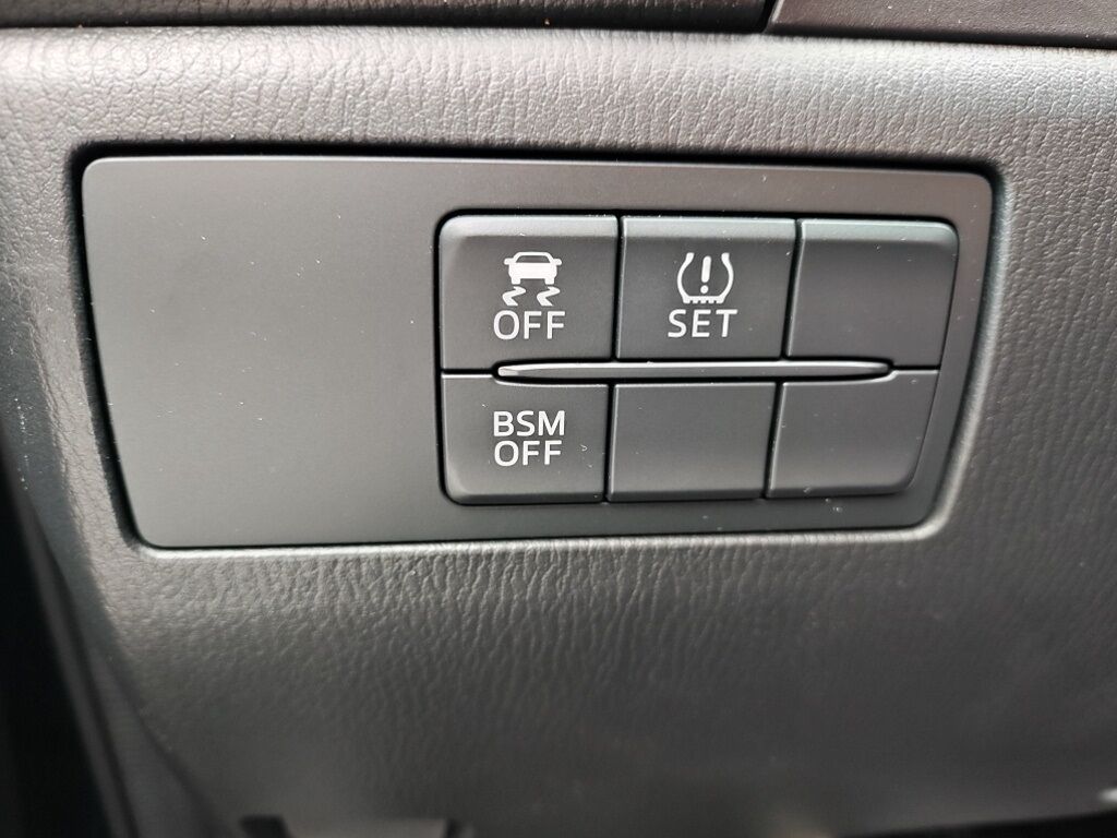 2016 MAZDA Mazda3 i Touring Hunt Valley MD