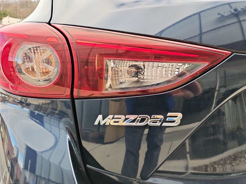2016 MAZDA Mazda3 i Touring Hunt Valley MD