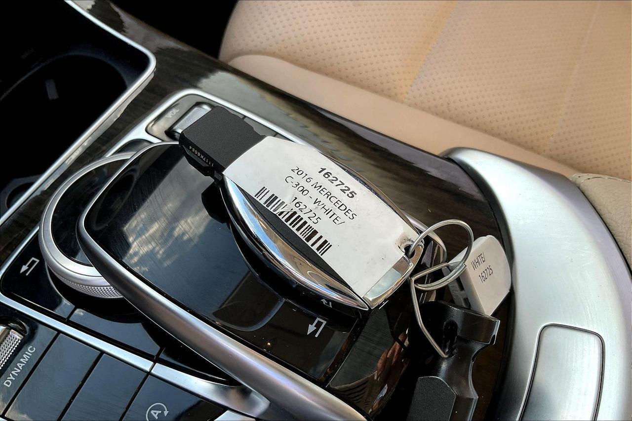 2016 MERCEDES-BENZ C-CLASS C300 Houston TX