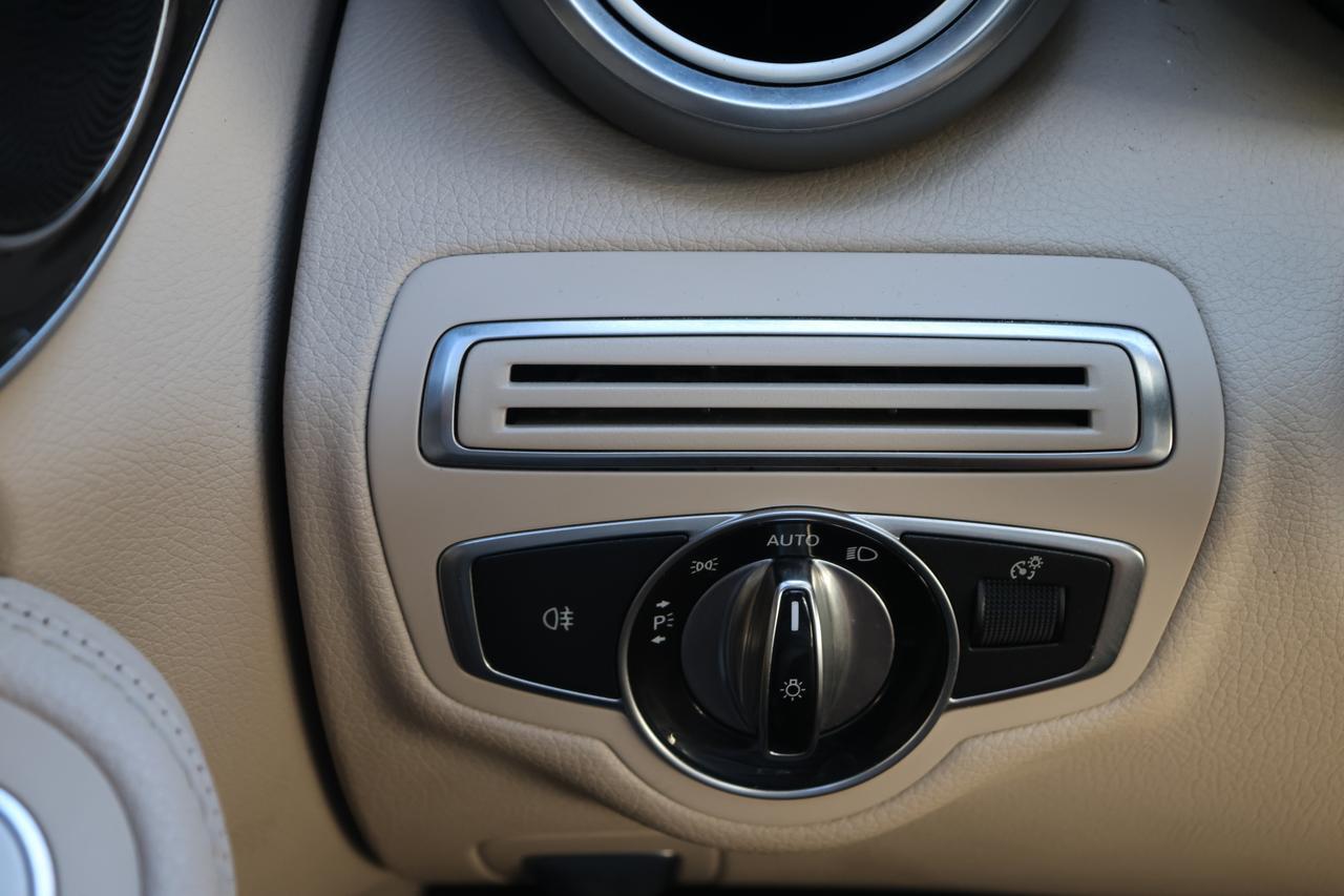 2016 MERCEDES-BENZ C-CLASS C300 Houston TX