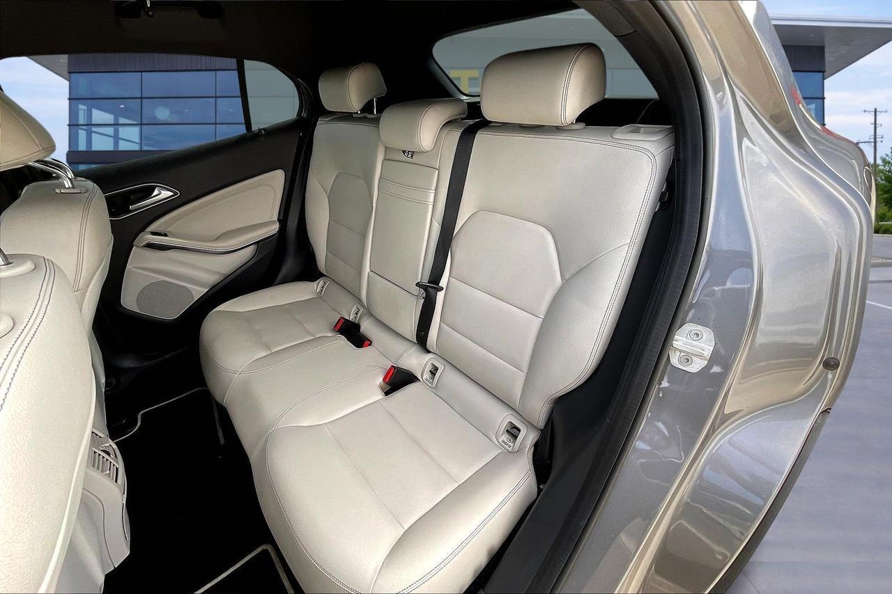 2016 MERCEDES-BENZ GLA 250 Houston TX