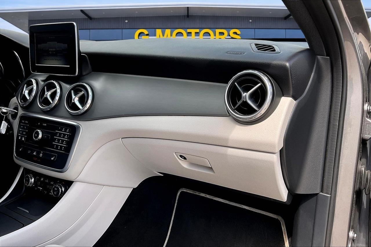 2016 MERCEDES-BENZ GLA 250 Houston TX