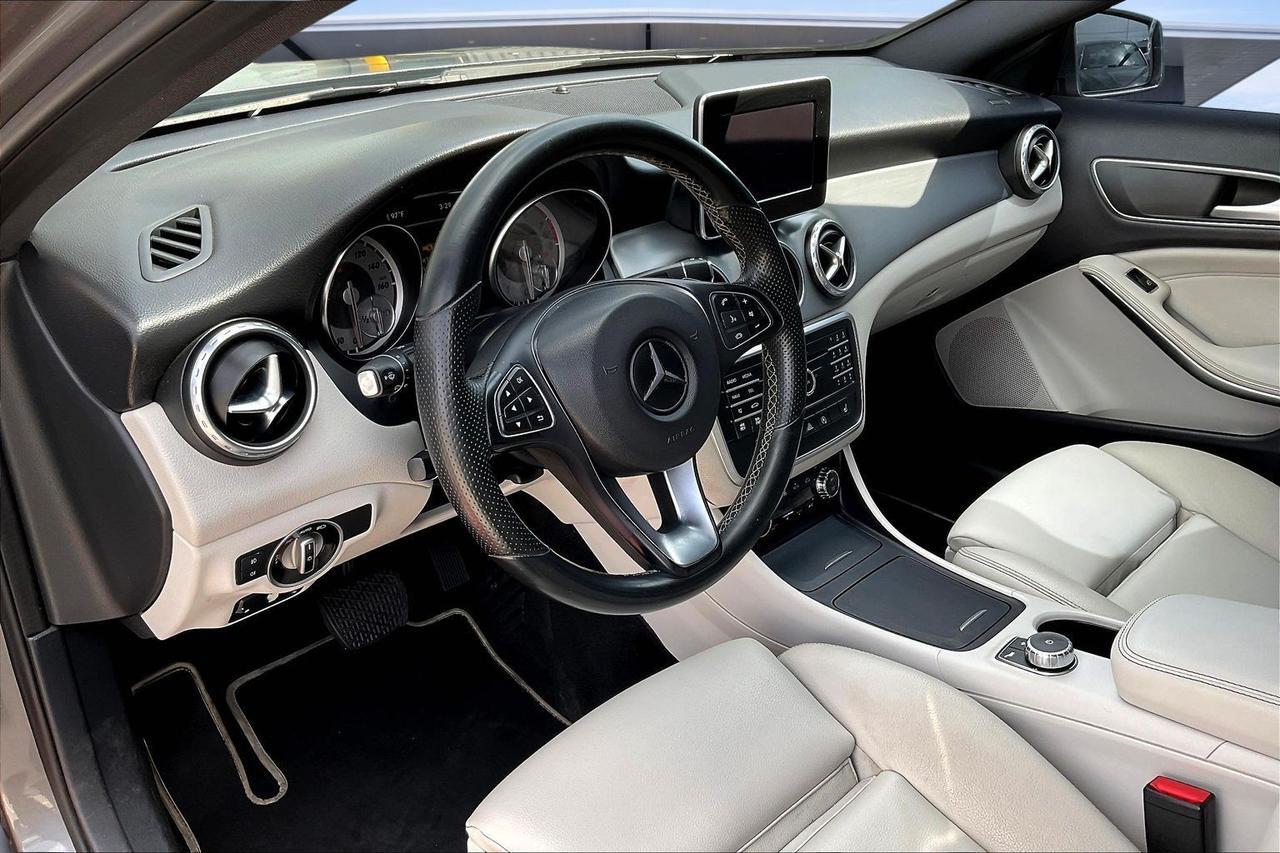 2016 MERCEDES-BENZ GLA 250 Houston TX