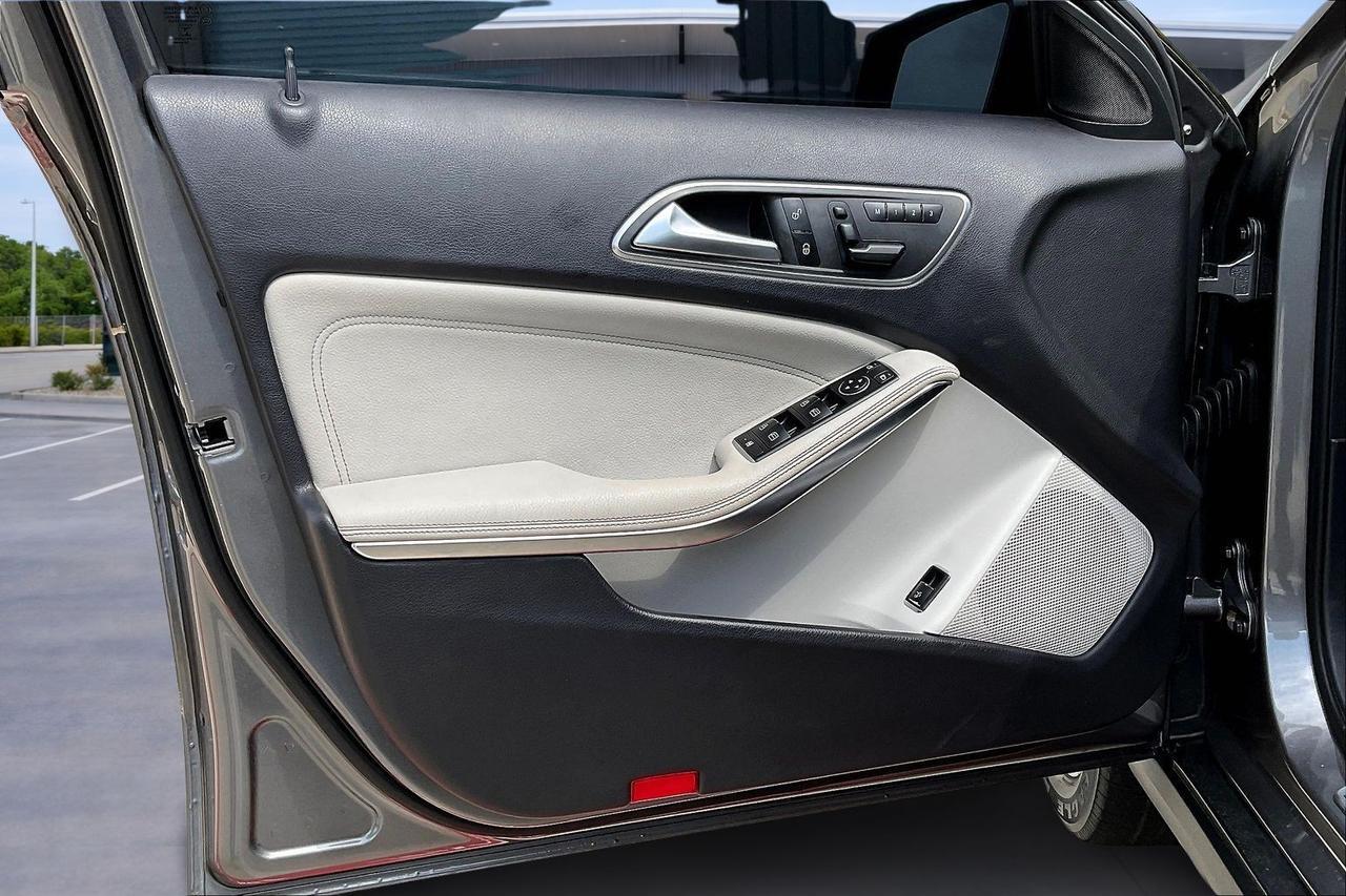 2016 MERCEDES-BENZ GLA 250 Houston TX