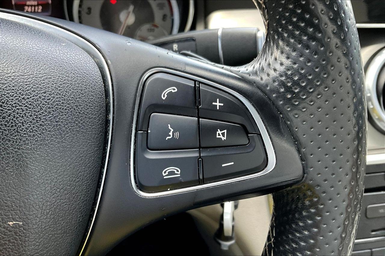 2016 MERCEDES-BENZ GLA 250 Houston TX