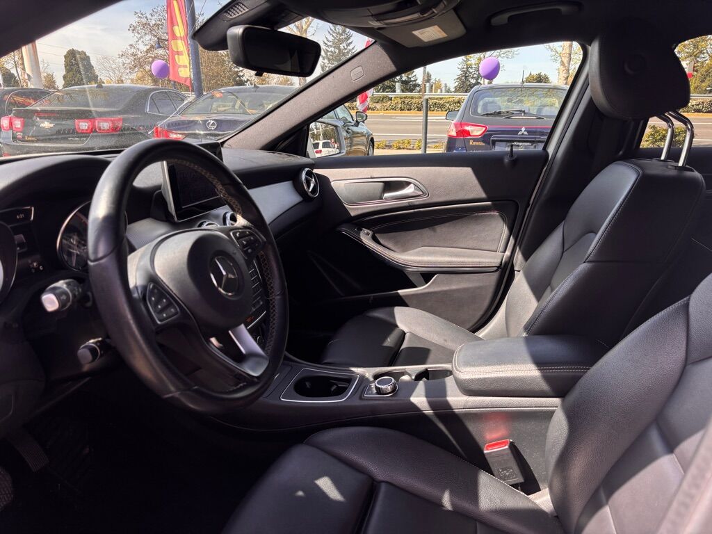 2016 MERCEDES-BENZ GLA GLA 250 4MATIC Des Moines WA
