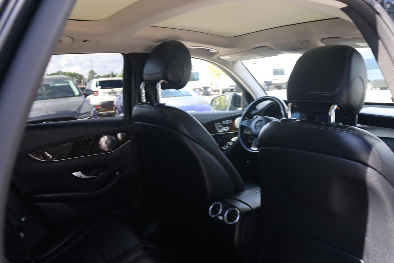 2016 MERCEDES-BENZ GLC 300 4MATIC Houston TX