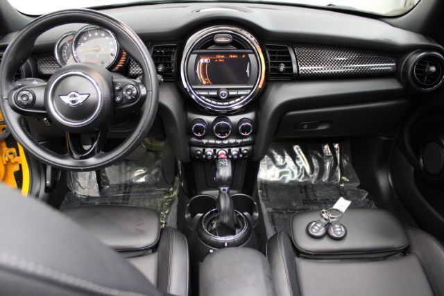 2016 MINI Convertible Cooper S Chantilly VA