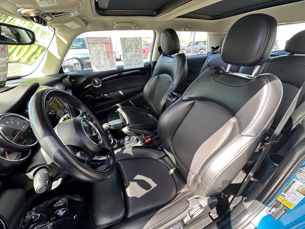 2016 MINI Cooper Base
