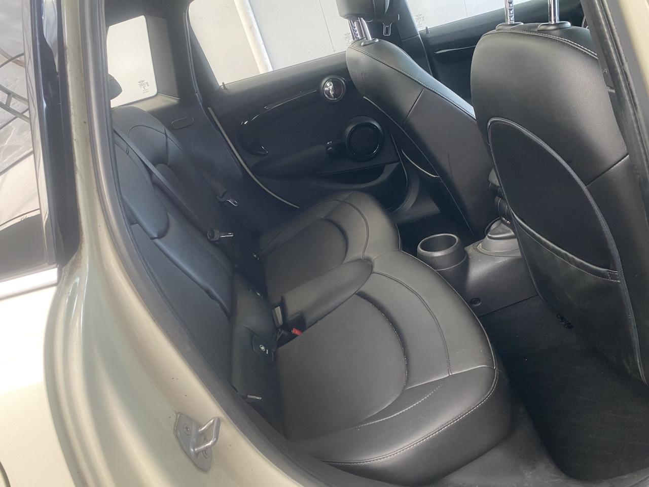 2016 MINI Cooper Hardtop 4 Door Richmond Hill NY