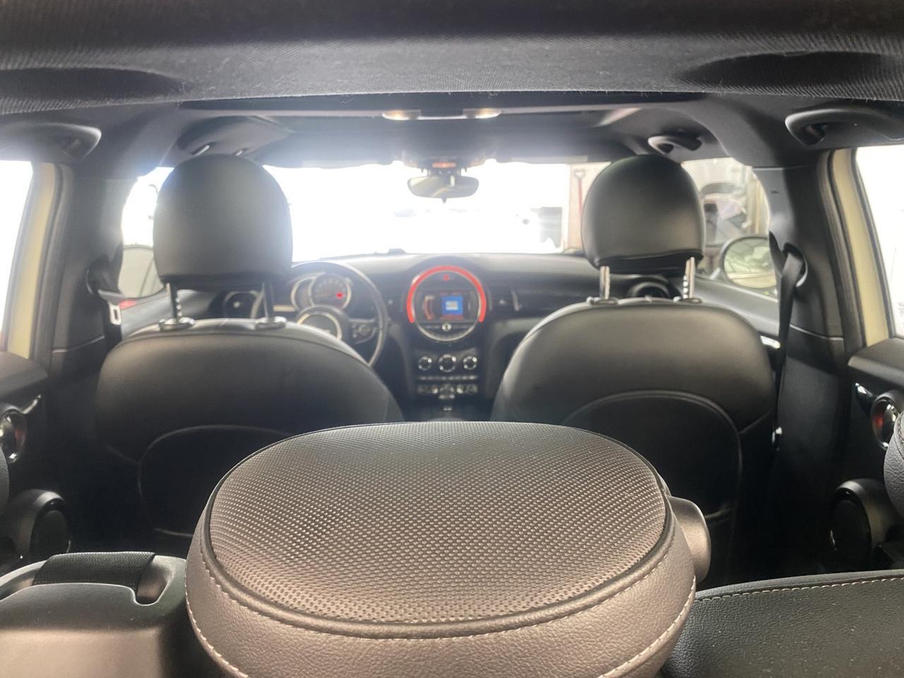 2016 MINI Cooper Hardtop 4 Door Richmond Hill NY