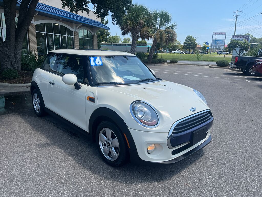 2016 MINI Hardtop Cooper (M6) Wilmington NC