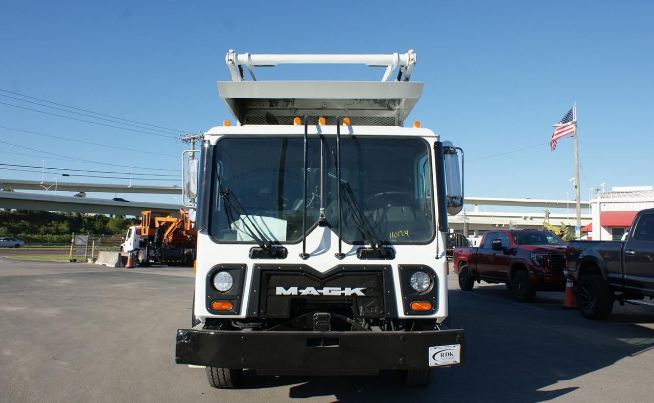 2016 Mack MRU 613 40 Yard Heil Front Loader Garbage Truck Tampa FL