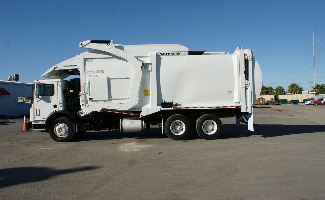 2016 Mack MRU 613 40 Yard New Way Front Loader Garbage Truck Tampa FL