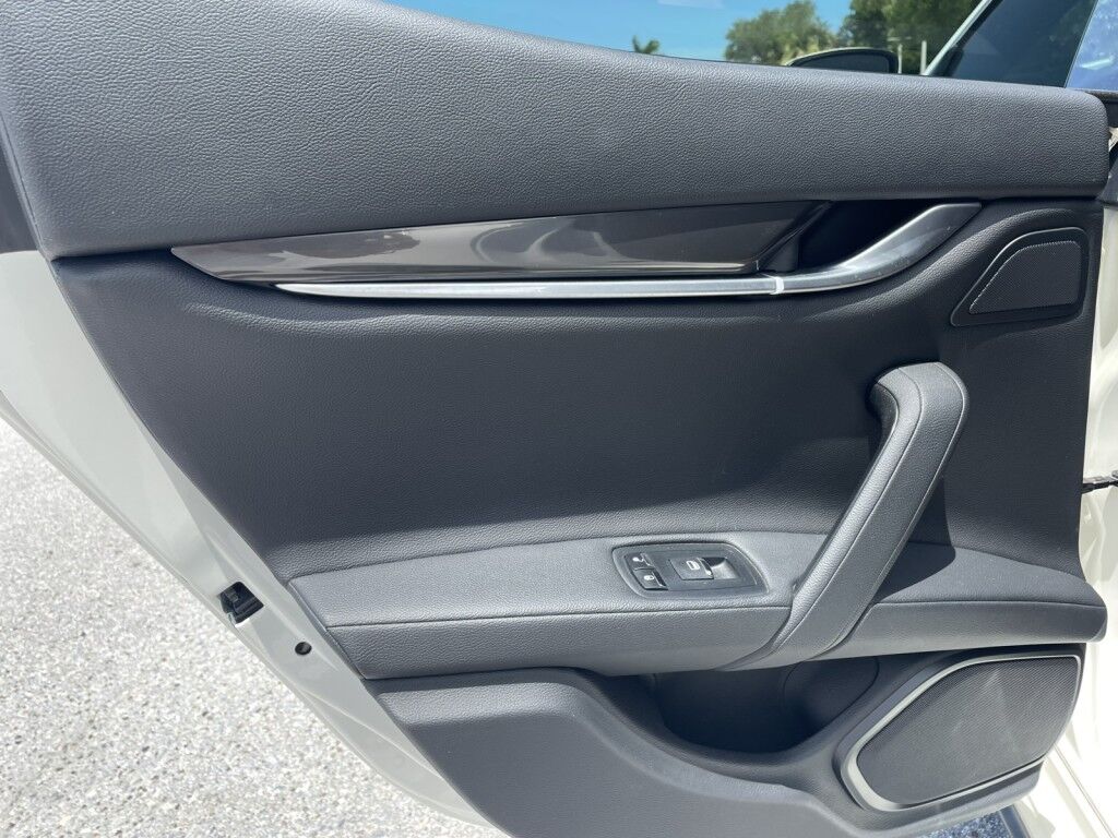 2016 Maserati Ghibli CLEAN CAR-FAX~ONLINE FINANCE~FRONT BUCKETS SEATS~NAVIGATION~REARVIEW CAMERA Sarasota FL