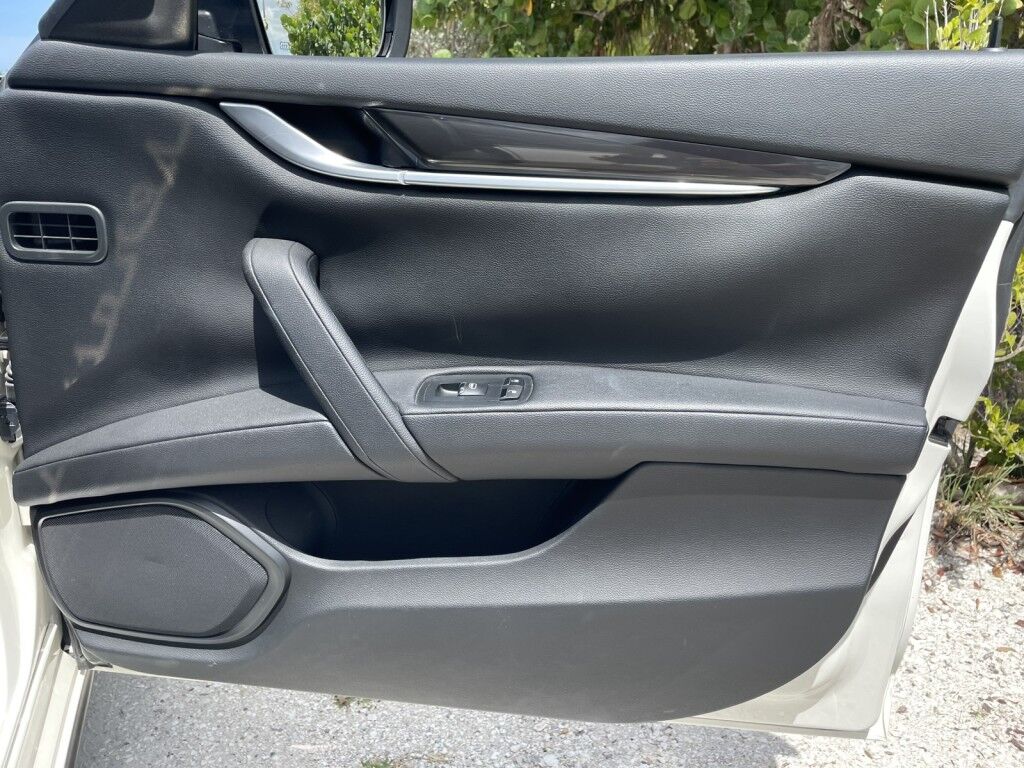 2016 Maserati Ghibli CLEAN CAR-FAX~ONLINE FINANCE~FRONT BUCKETS SEATS~NAVIGATION~REARVIEW CAMERA Sarasota FL