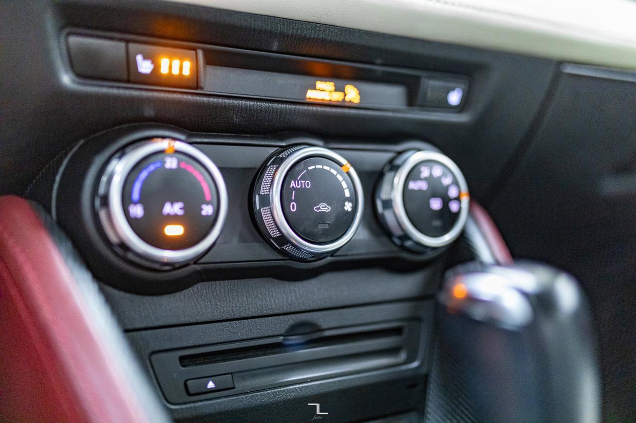 2016 Mazda CX-3 AWD GT Leather Roof Nav BCam Red Deer AB