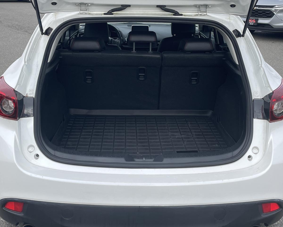 2016 Mazda MAZDA3 i Grand Touring Hatchback 4D Port Orchard WA