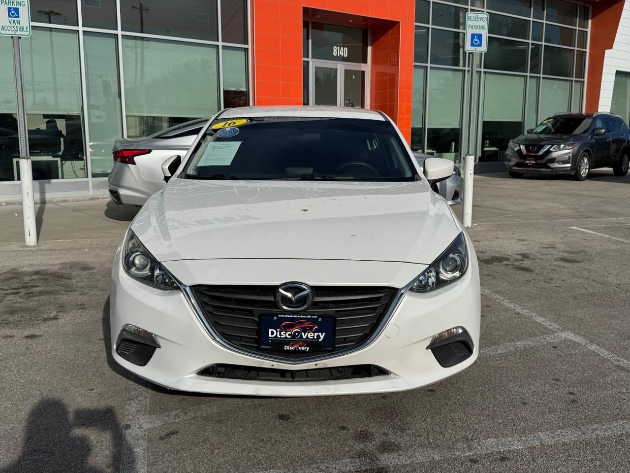 2016 Mazda MAZDA3 i Sport AT 4-Door