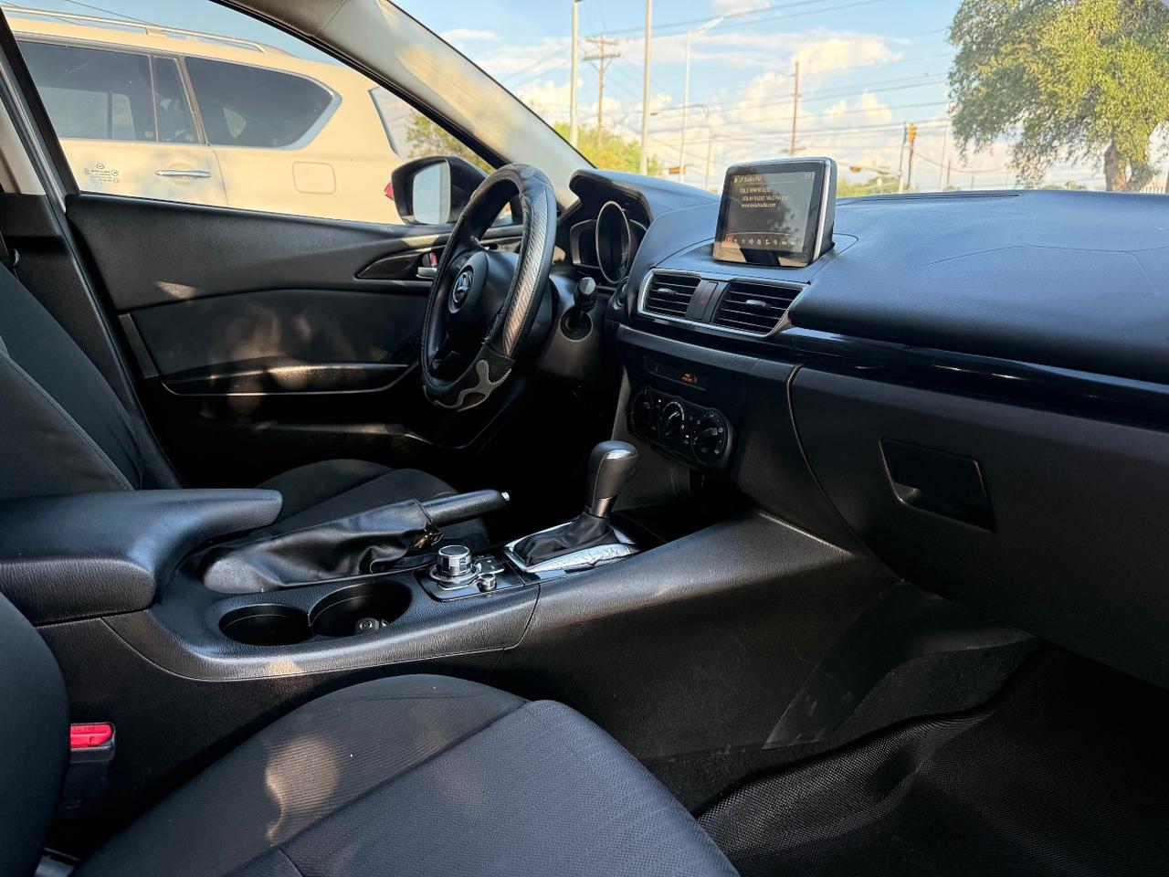 2016 Mazda MAZDA3 i Sport AT 4-Door Austin TX