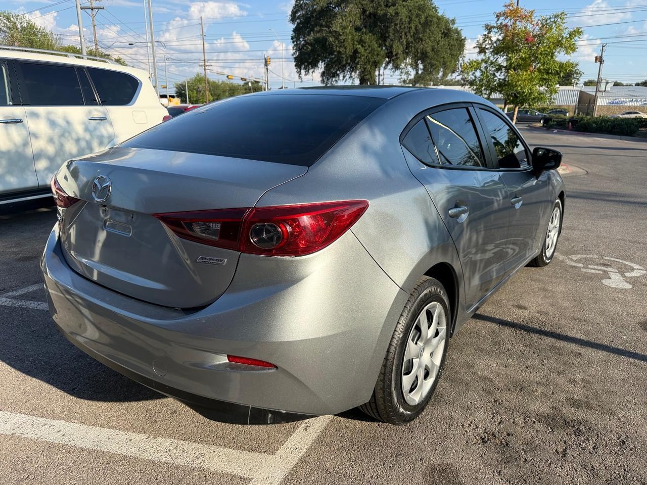 2016 Mazda MAZDA3 i Sport AT 4-Door Austin TX